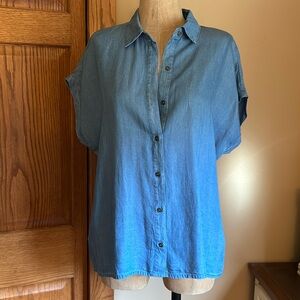 Chambray sleeve blouse, new without tags, size medium